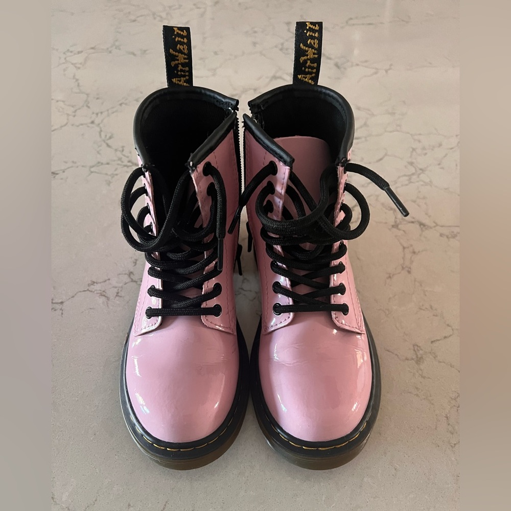 Girls Dr Martens - Pink patent - size 13 US